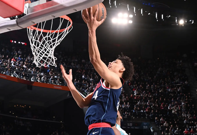 hth华体会官网登录入口-最近一段时间手感不佳，快船锋线新秀还得想办法赶紧找回状态？